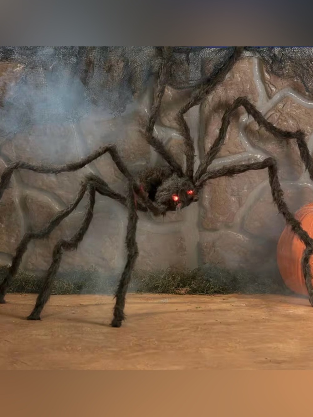 New Large Posable Hairy Brown Spider with Red Light-Up Eyes Halloween Decoration